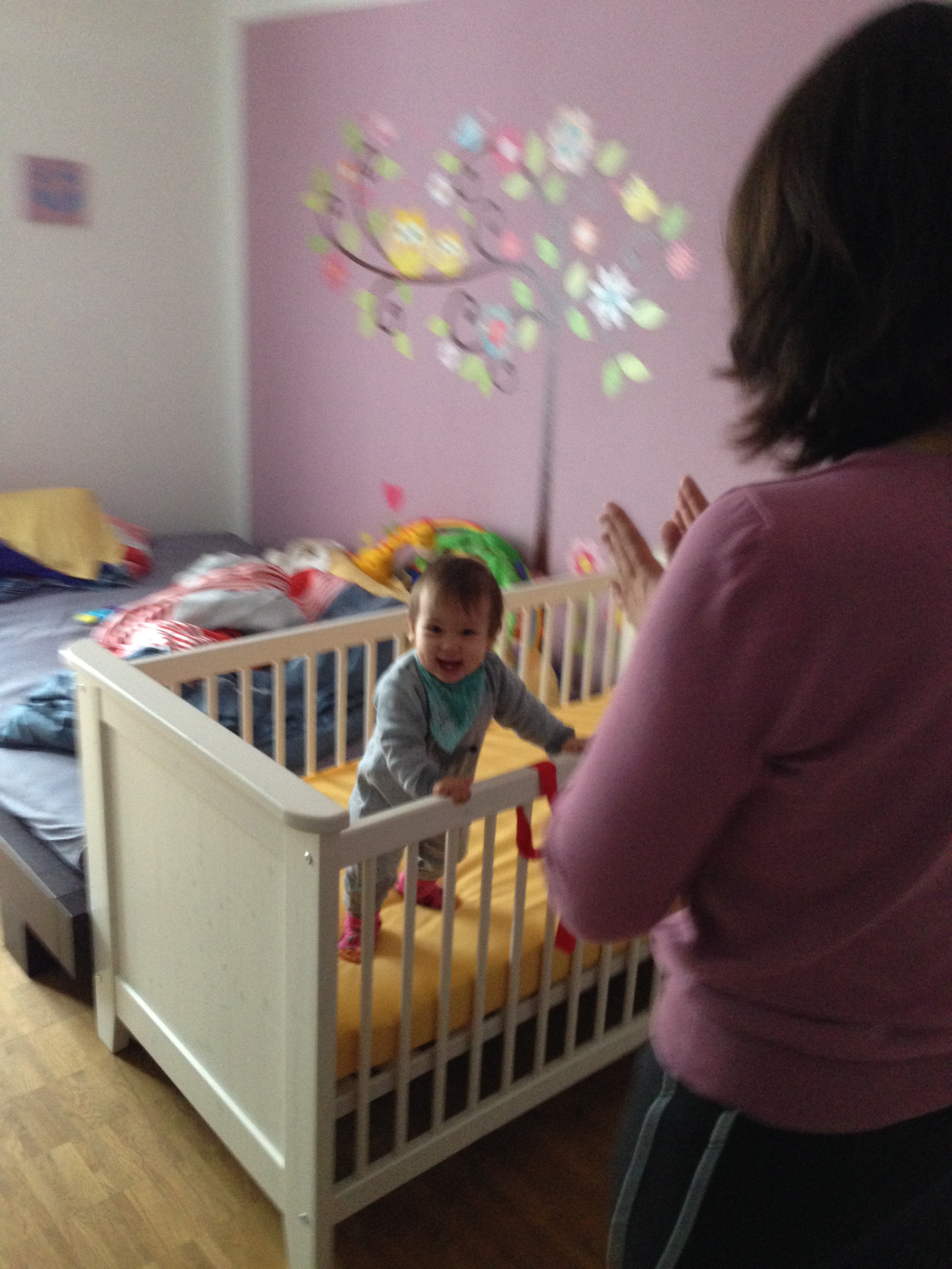 /schnipsel/201310-oct-2013/13-alle-freuen-sich-wenn-die-kinder-aus-dem-schlafzimmer-sind-und-was-machen-wir-nur-mit-all-dem-platz/0Foto 1.JPG